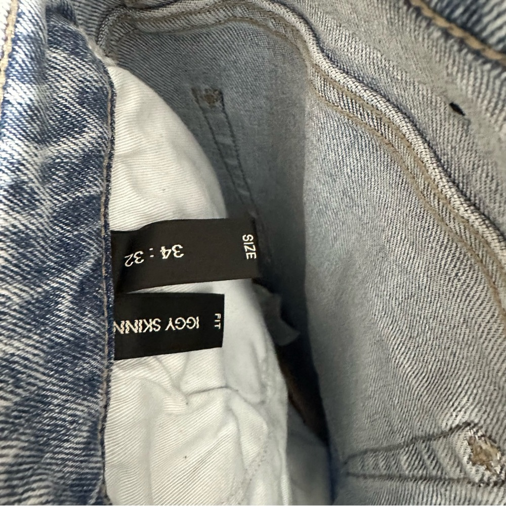 Neuw Jeans - Picture 2 of 4